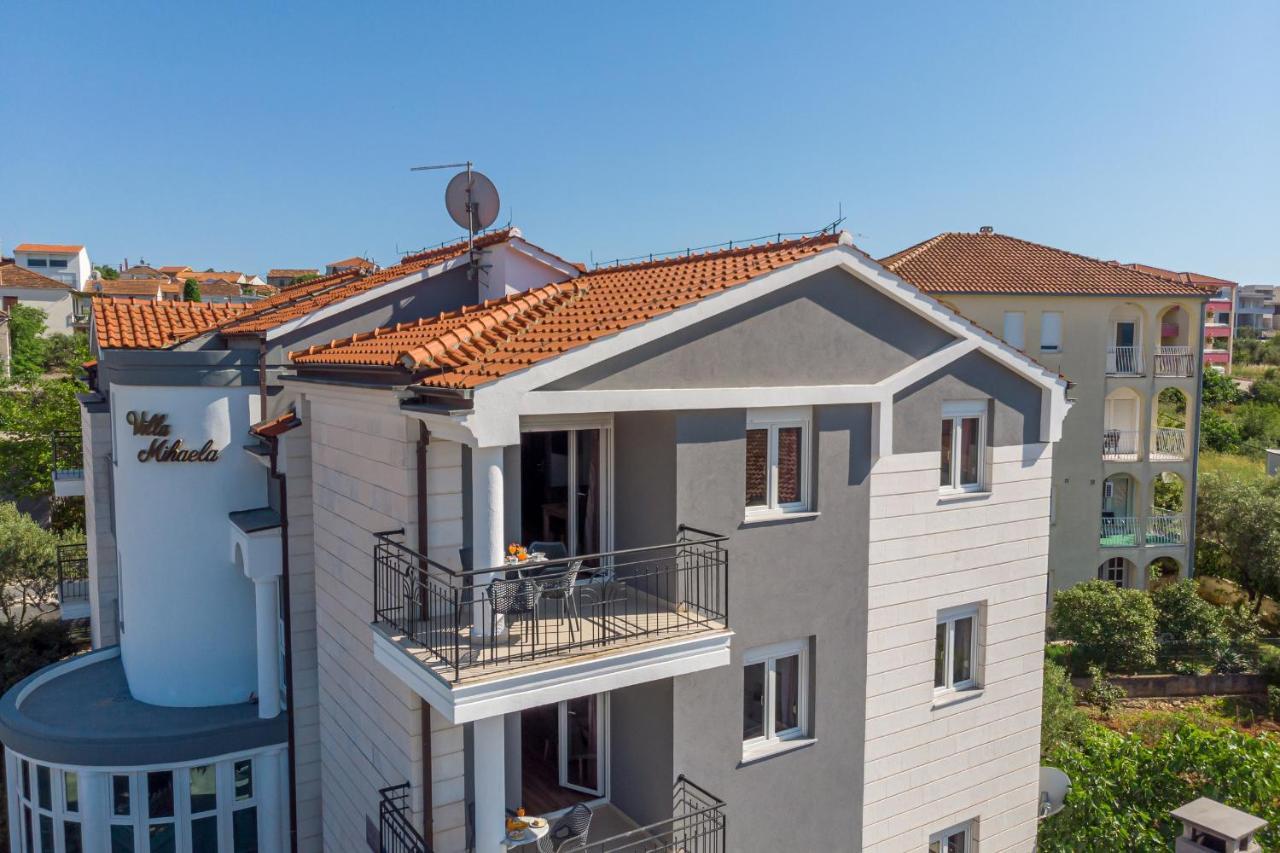Island Resort Mihaela - Happy Rentals Trogir Exterior photo